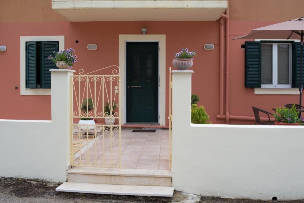 Nicks Cosy Apartment Lefkada City Exterior foto