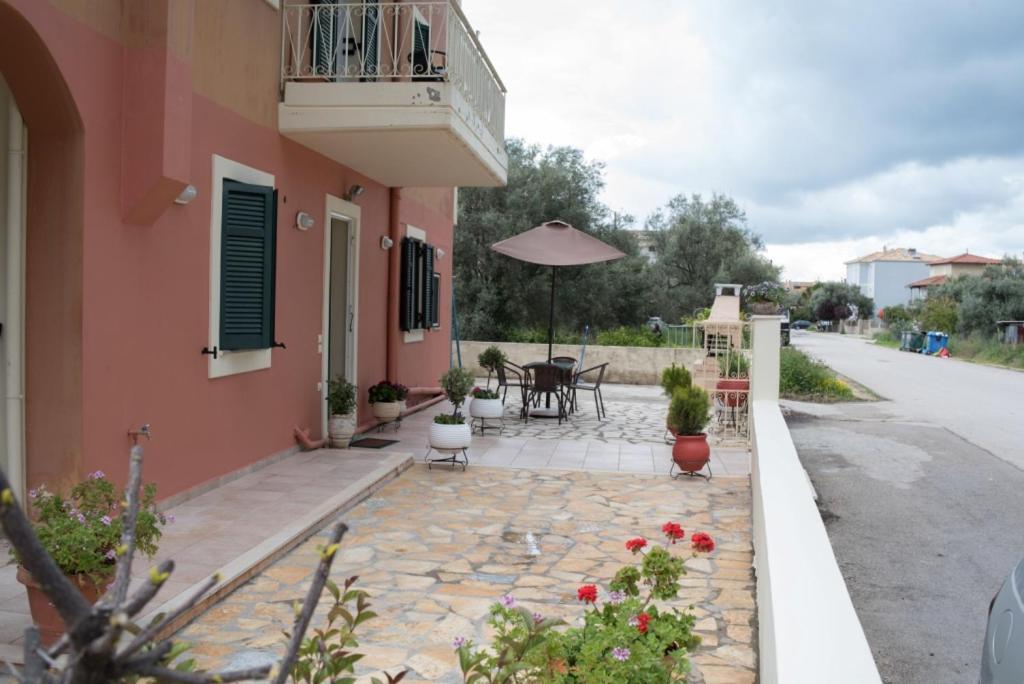 Nicks Cosy Apartment Lefkada City Exterior foto